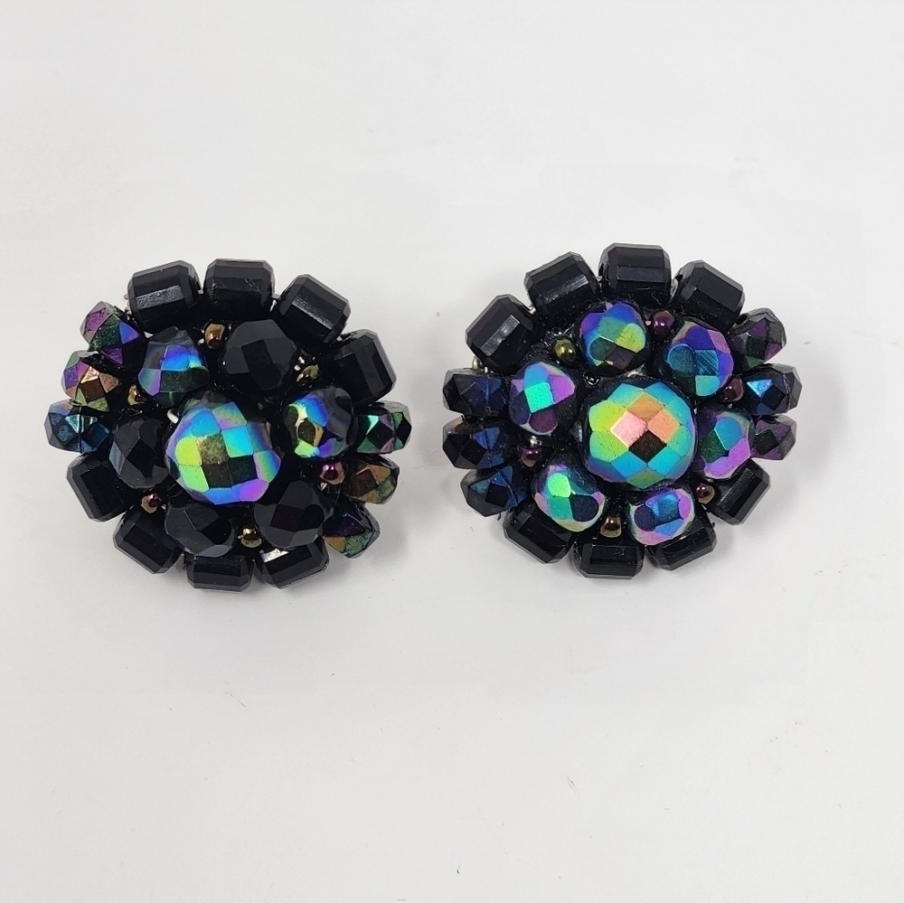 VINTAGE BLUE CLIP-ON EARRINGS